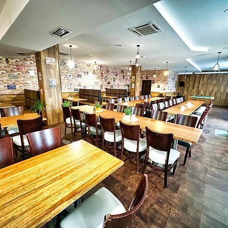 Aparthotel Olympland Trutnov Exteriör bild